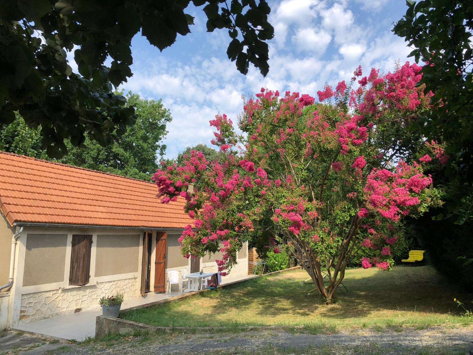 Holiday home Au Lilas Rose Maison Entre Campagne Et Village *
